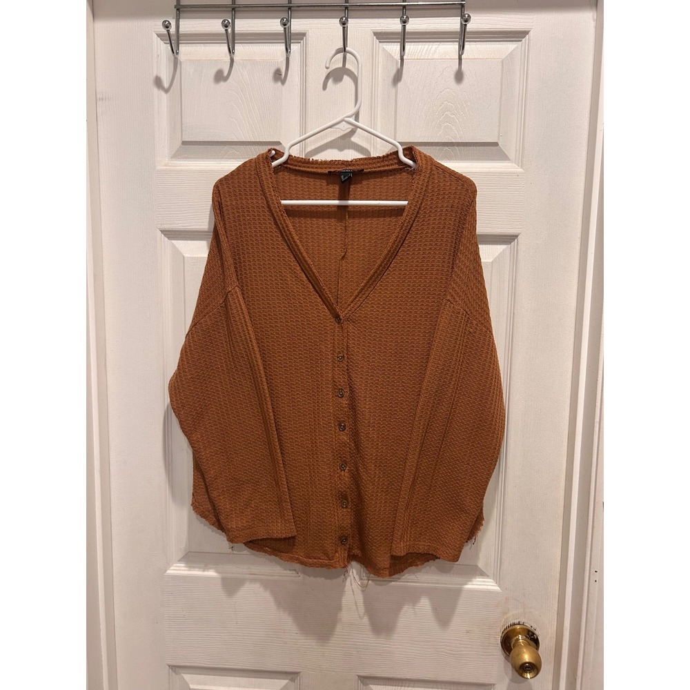 Forever 21 Womens Large Rust Orange Waffle Knit Button Front Thermal Raw Hem